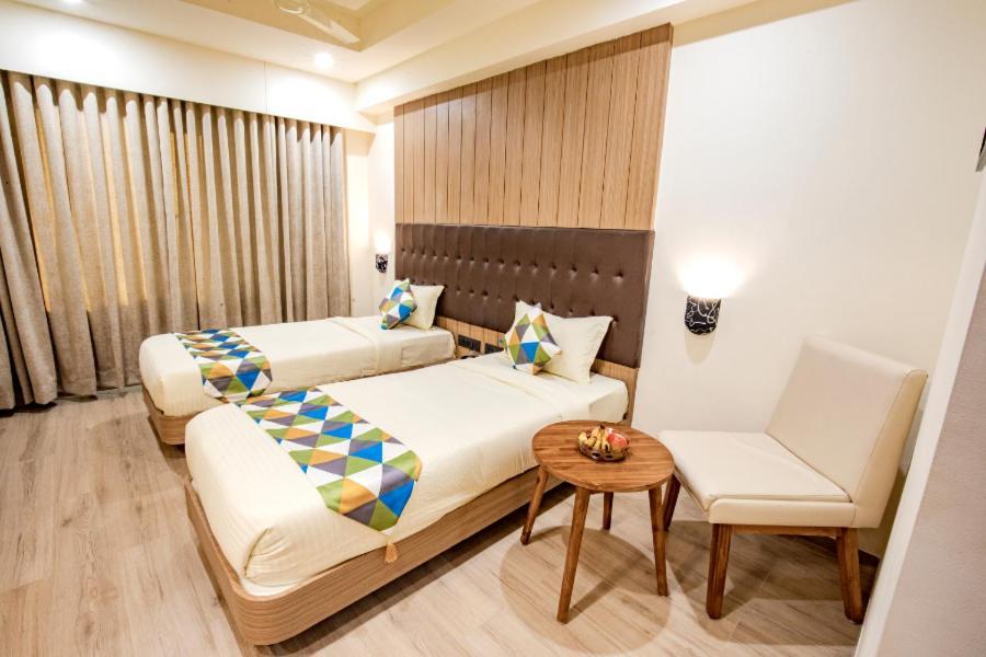 Hotel Nexus Rajkot Ngoại thất bức ảnh