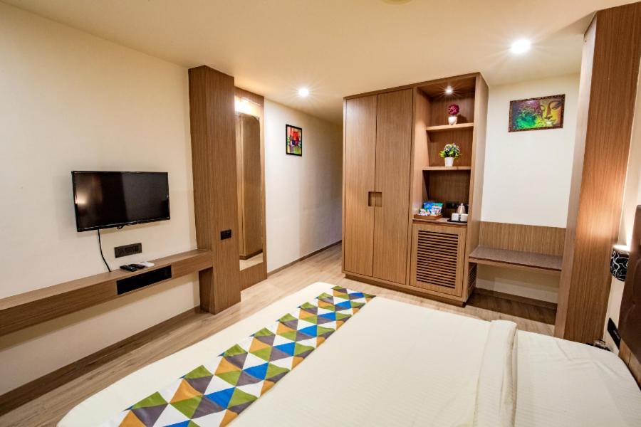 Hotel Nexus Rajkot Ngoại thất bức ảnh