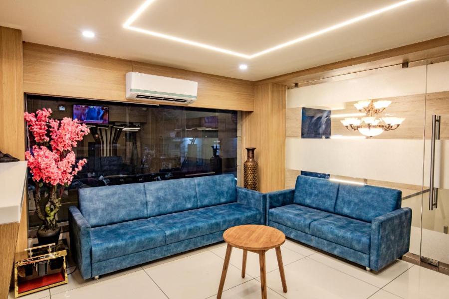Hotel Nexus Rajkot Ngoại thất bức ảnh