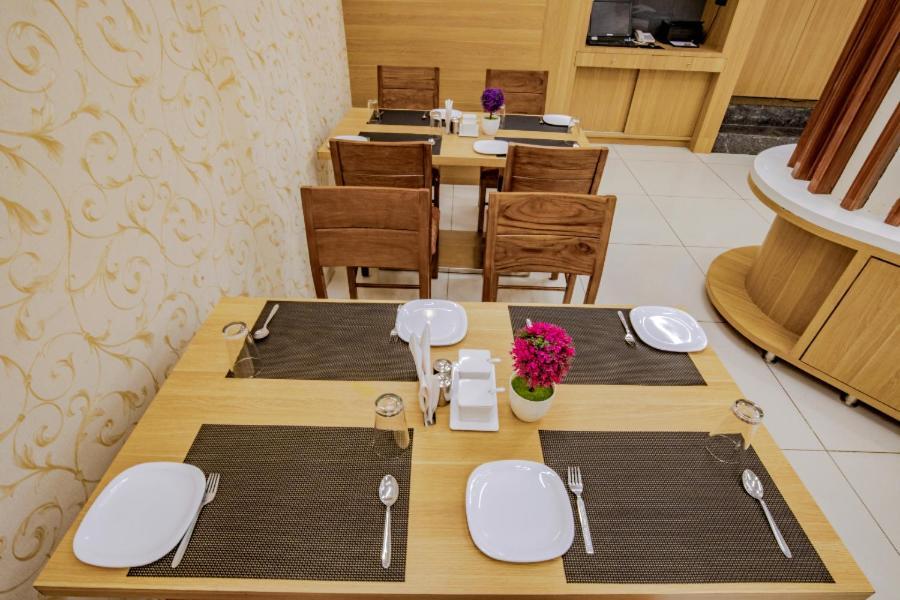 Hotel Nexus Rajkot Ngoại thất bức ảnh