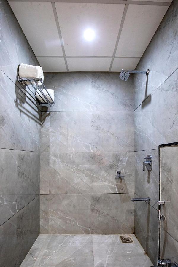 Hotel Nexus Rajkot Ngoại thất bức ảnh